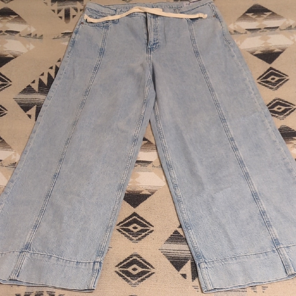 Wide-Leg Light Blue Jeans
